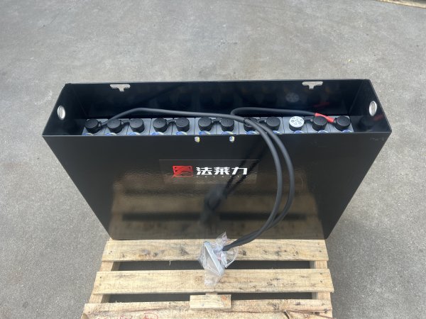 力達/合力460托盤車叉車蓄電池12-3PZS240 24V 240AH