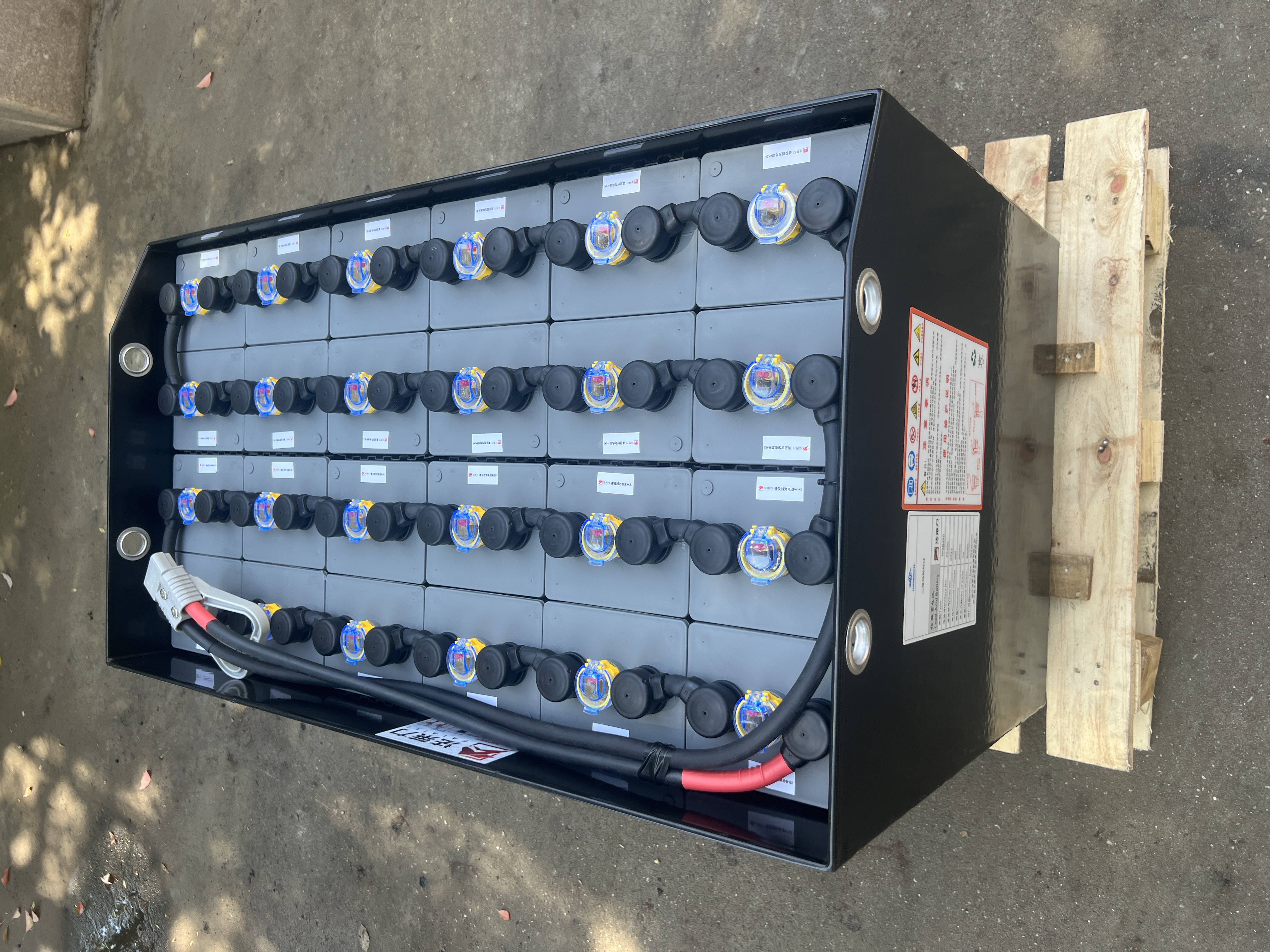 小松2噸平衡重叉車蓄電池 24-7PZB490 48V490AH