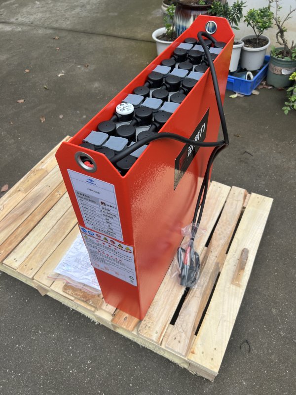 林德L10 L2堆高車(chē)叉車(chē)蓄電池 12-2PZB190 24V 190AH