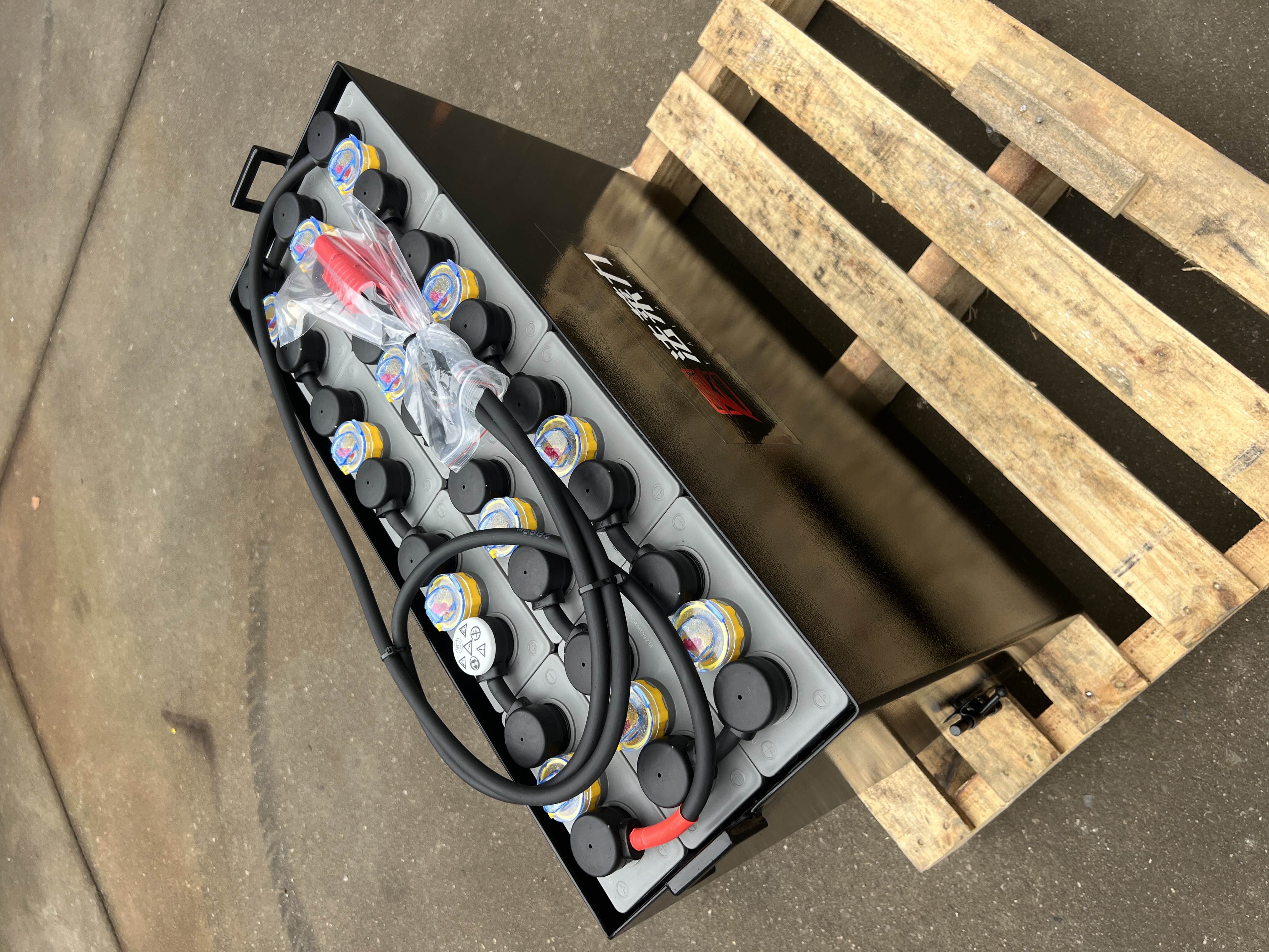 寧波如意堆高車叉車蓄電池 12-4PZB240 24V240AH