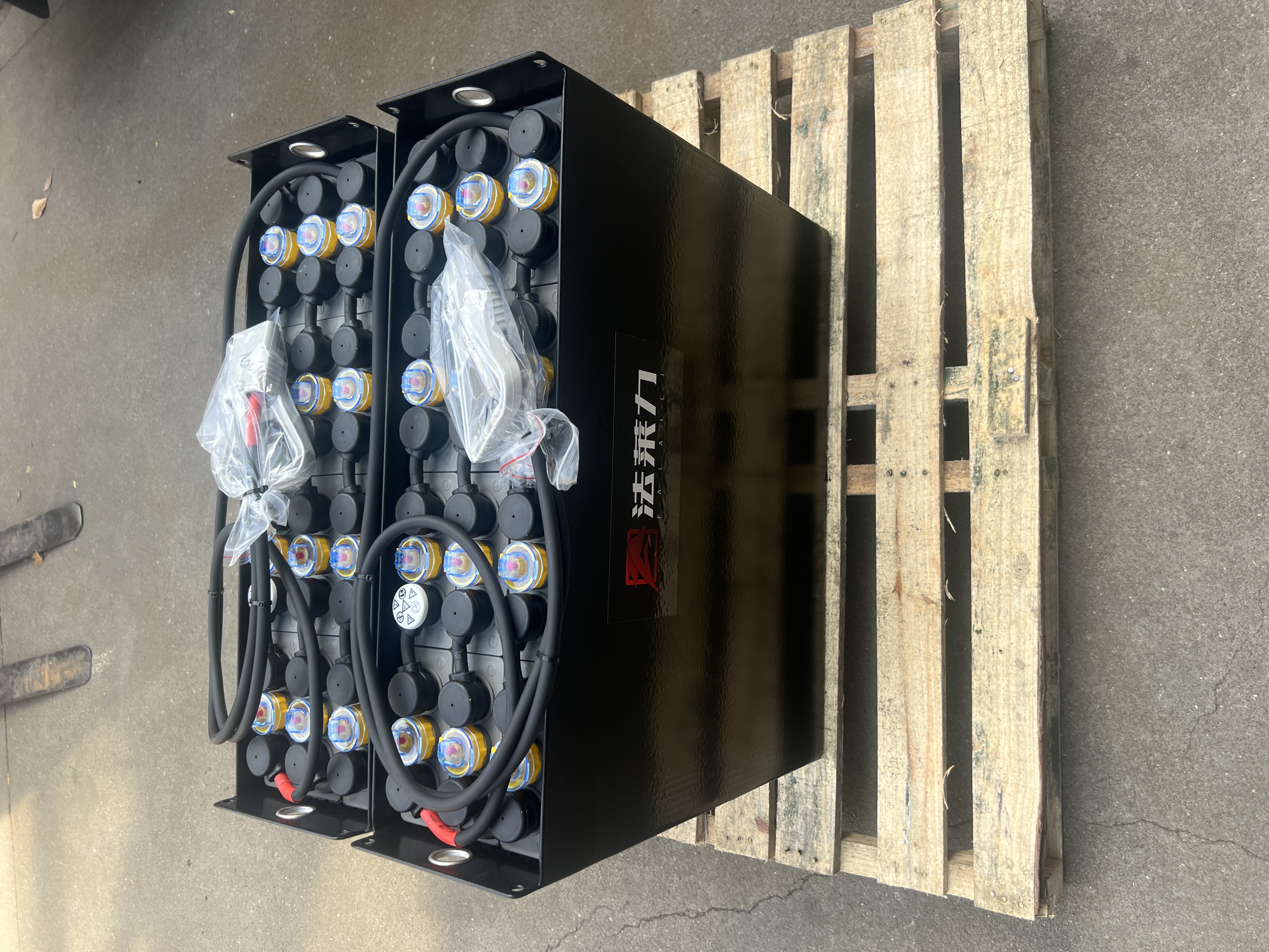 中力托盤車叉車蓄電池12-3PZB210 24V210AH