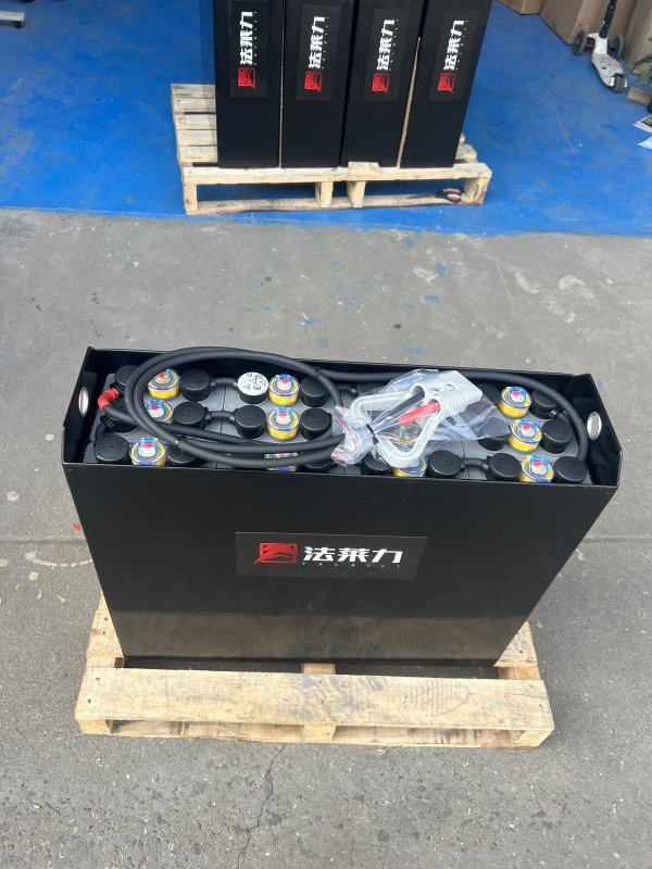 合力叉車力達(dá)410叉車蓄電池12-3PZB210 24V210AH 