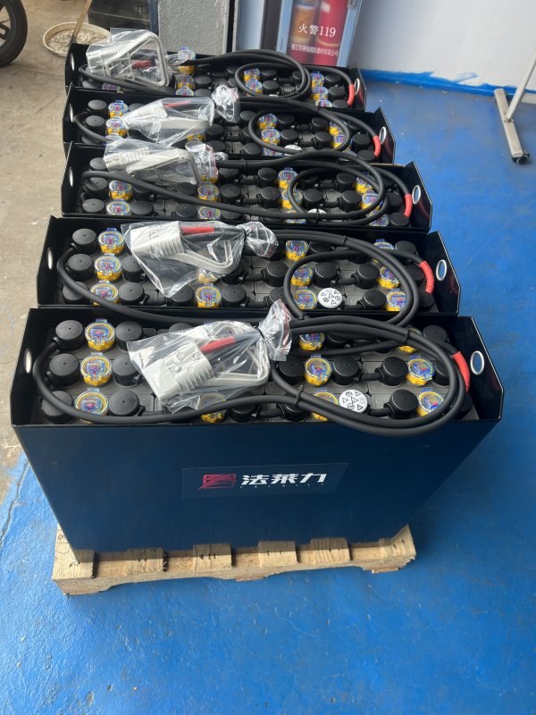 合力叉車力達(dá)410叉車蓄電池12-3PZB210 24V210AH 