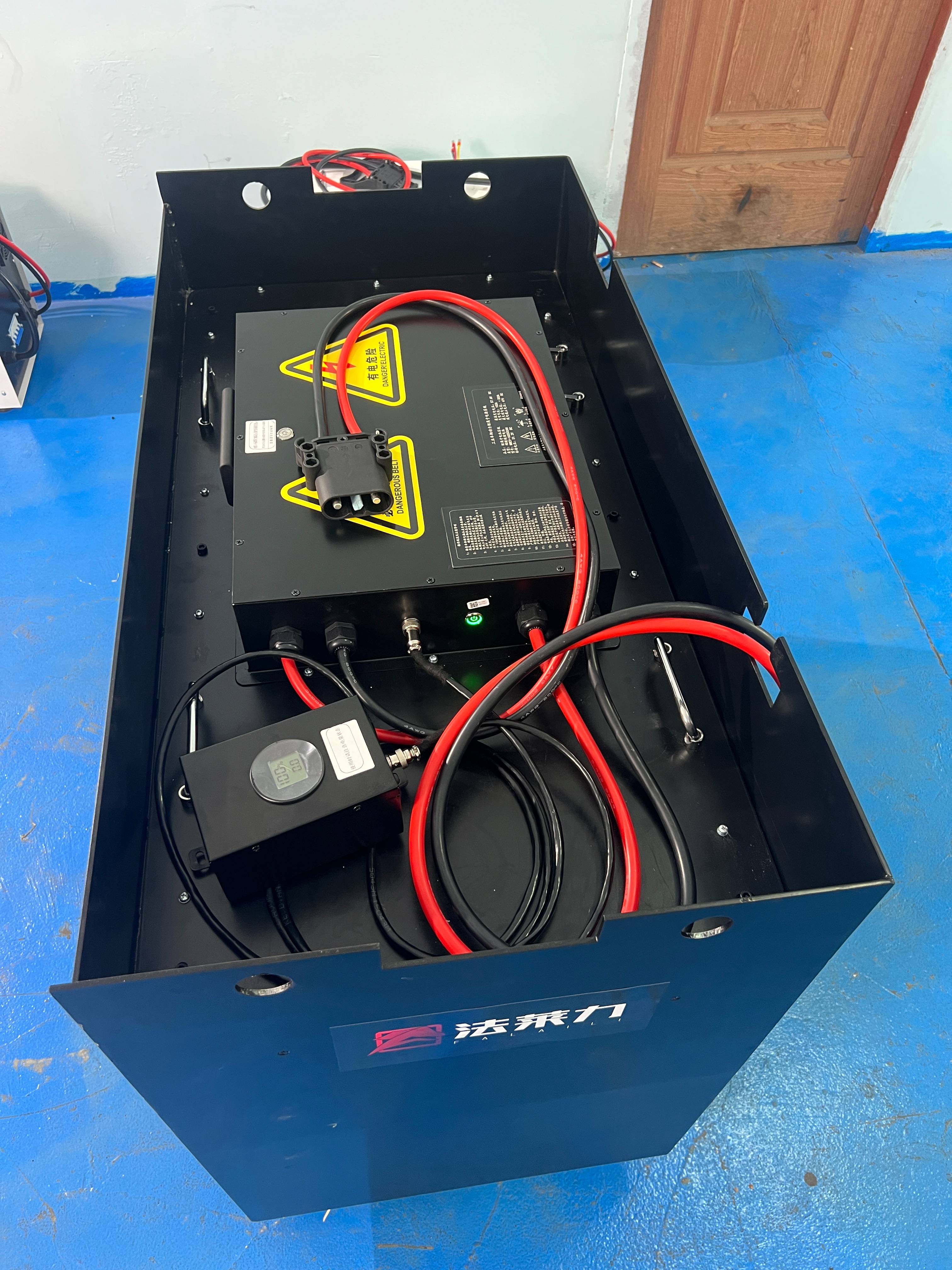 合力2T/2.5T電動(dòng)叉車蓄電池 原鉛酸電池48V 600AH改磷酸鐵鋰電池51.2V 560AH 合力2T/2.5T電動(dòng)叉車蓄電池 原鉛酸電池48V 600AH改磷酸鐵鋰電池51.2V 560AH