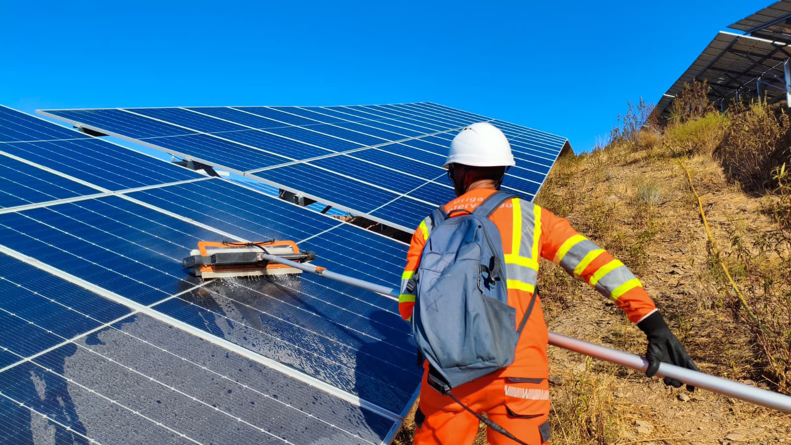 E004bfed67aedc7f4388bf9275521c44