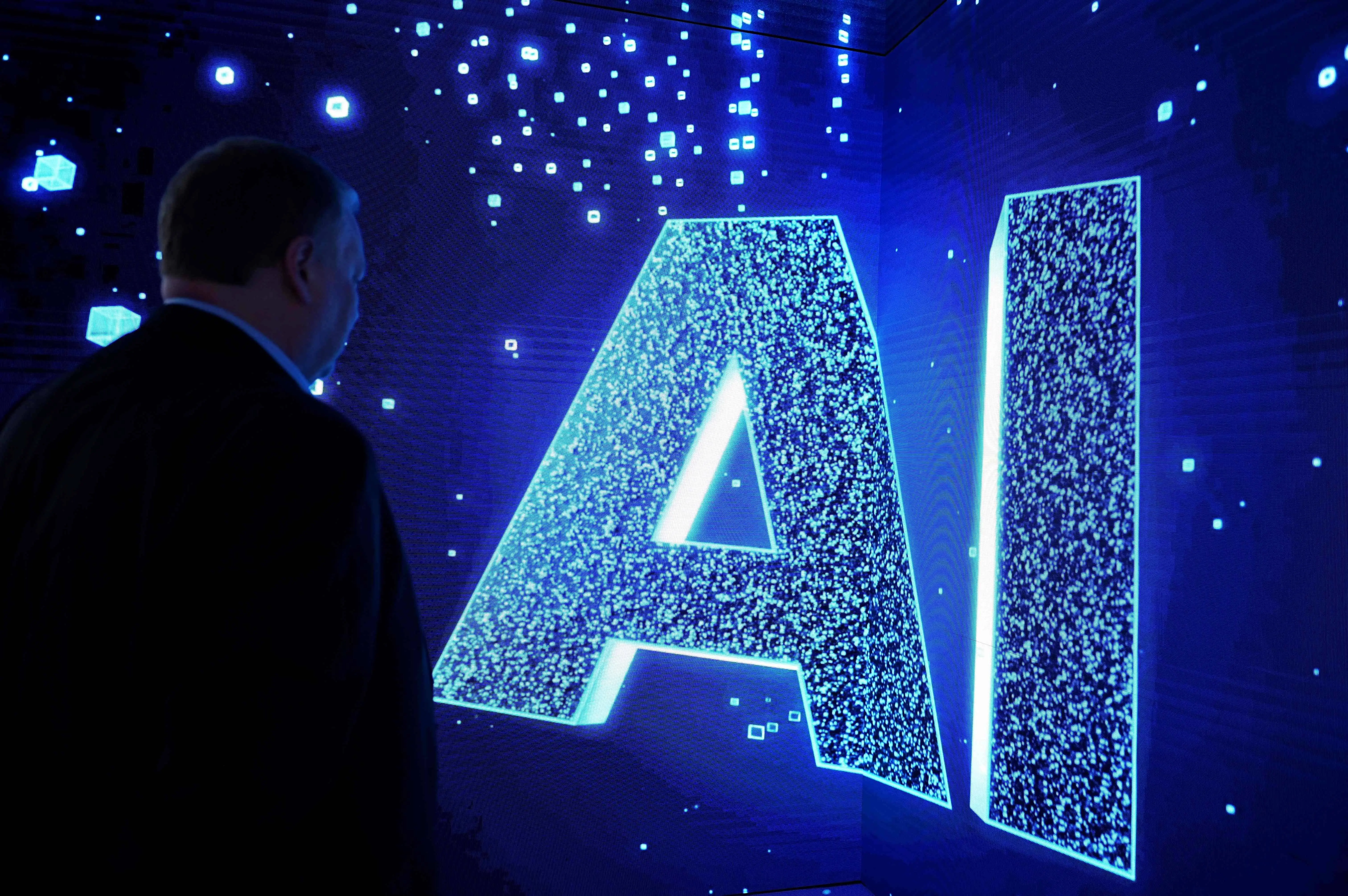 破局同質(zhì)化競爭：AI 如何為企業(yè)定制差異化營銷策略