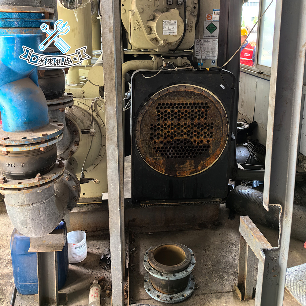 特靈機(jī)組冷凝器保養(yǎng)