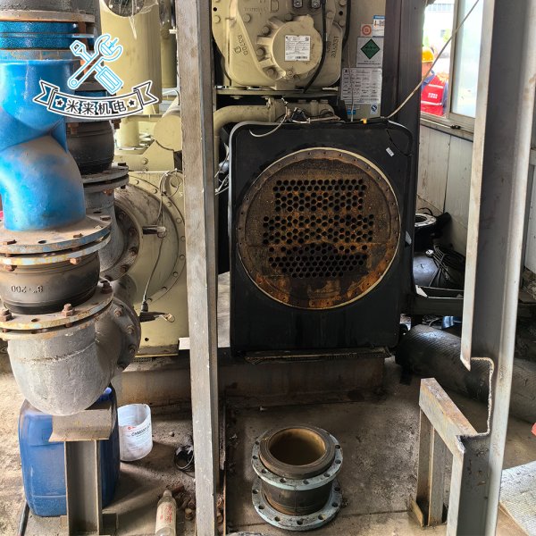 特靈機(jī)組冷凝器保養(yǎng)