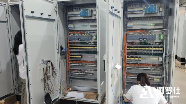 無錫污水低壓配電柜有哪些 歡迎咨詢 阿羅仕電控系統(tǒng)供應(yīng)