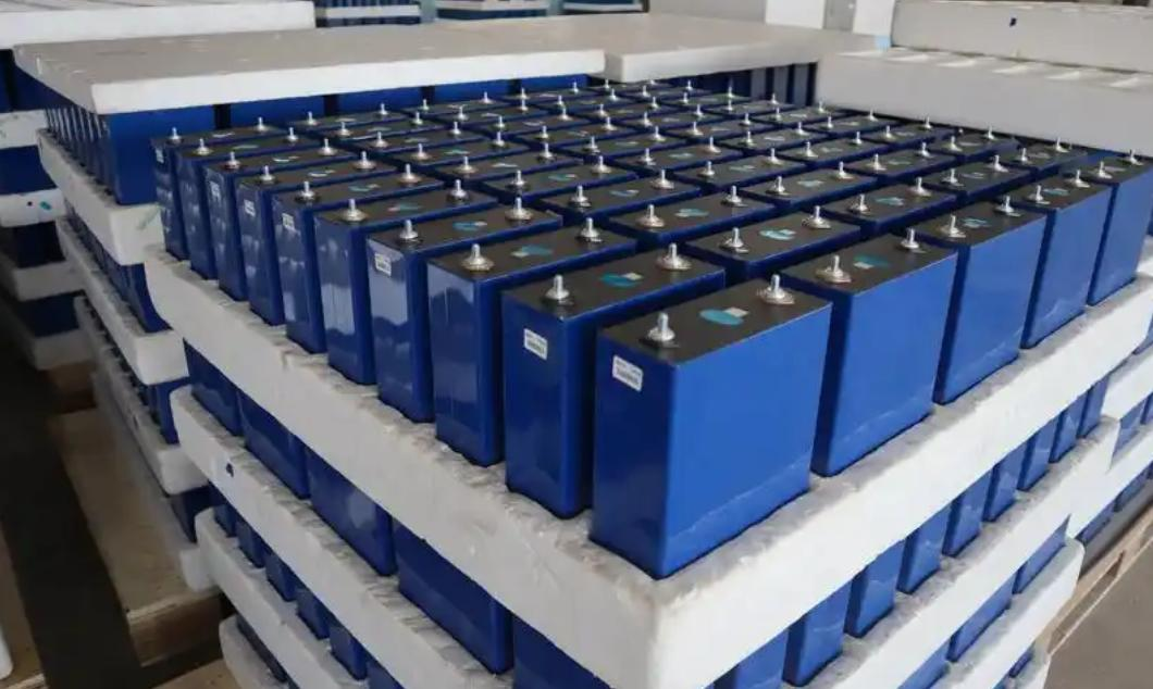 鋅溴電池攻克腐蝕難關(guān)，1400小時(shí)壽命，儲(chǔ)能格局改寫(xiě)