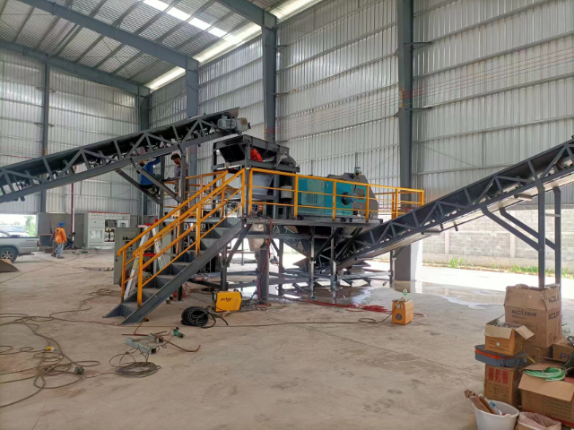 美國(guó)塑料渦電流分選機(jī)生產(chǎn)廠家 佛山市綠田環(huán)保機(jī)械設(shè)備供應(yīng)