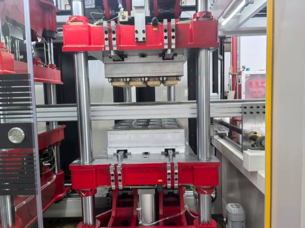 全伺服正負壓一體機