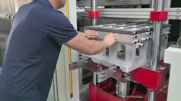 全伺服正負壓一體機