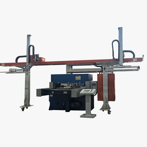 冰箱門膽成型機