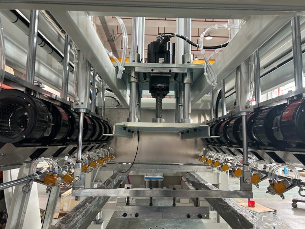 伺服高速機(jī)