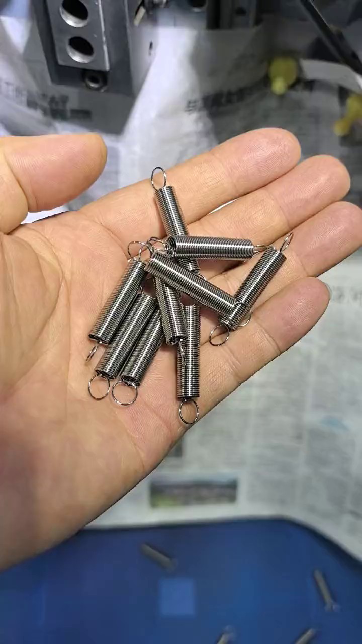 江苏德式钩拉簧拉伸弹簧,拉伸弹簧