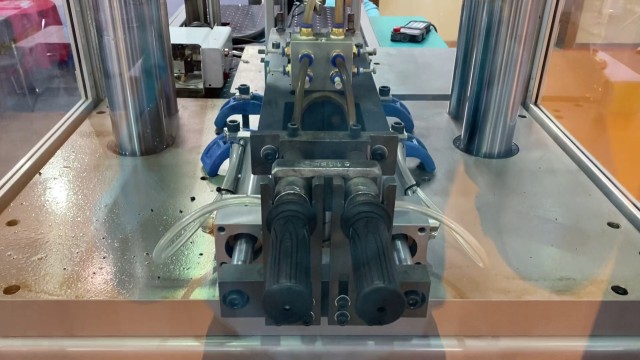 福建汽配注塑机,注塑机